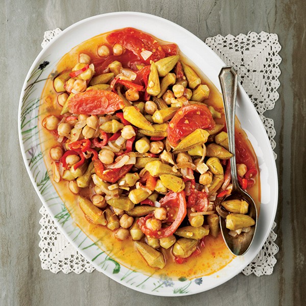 Okra with Chickpeas in Olive Oil